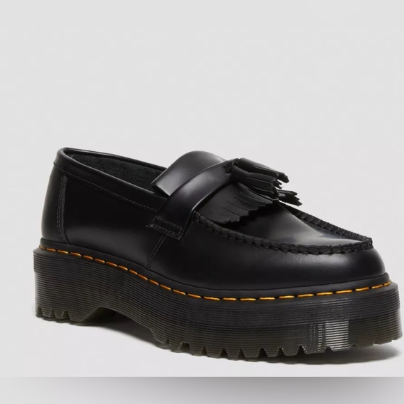 NWT Dr. Martens‎ Adrian Leather Platform Tassel Loafers in Black Size 10 - Picture 1 of 13